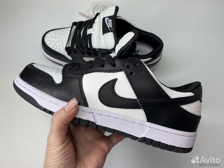 Nike Dunk Low Panda