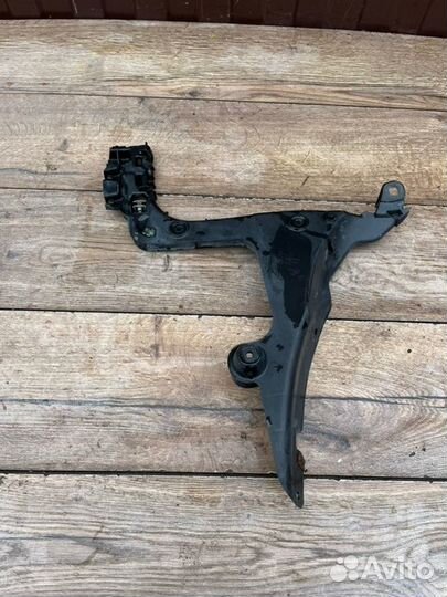 Кронштейн бампера задний левый Audi 3 8P 1.8 2008