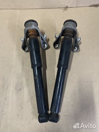 Volvo XC90 2015- амортизатор задней подвески