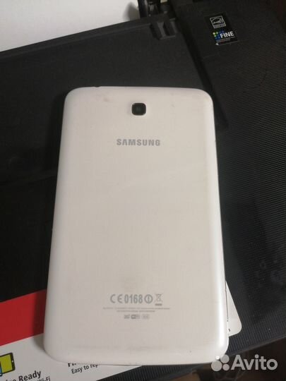Планшет Samsung TAB 3 7.0 SM-T211