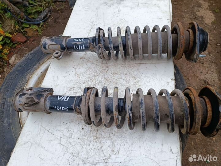 Передние стойки 2 шт. Дэу Матиз 2010 г