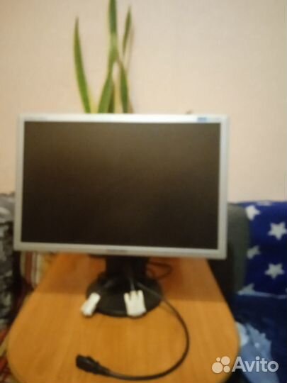 Монитор Samsung SyncMaster 2043bw