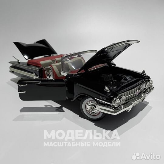 Модель автомобиля 1960 Chevy Impala 1:18