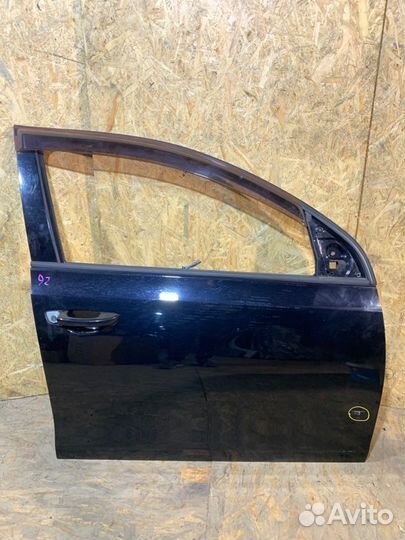 Дверь передняя правая Volkswagen Golf 6 5хб 1.2