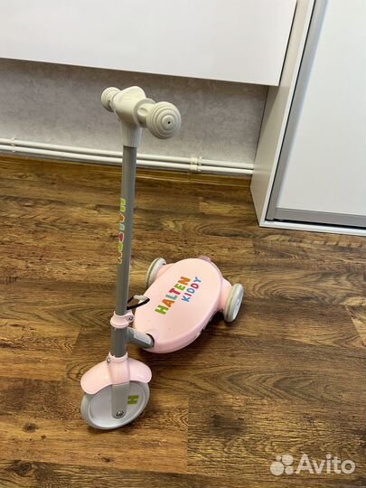 Детский электросамокат