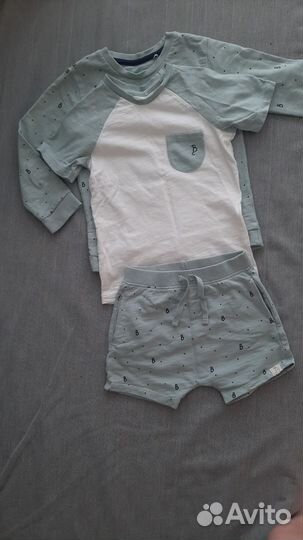 Комплект одежды-свитшот,футболка и шорты
