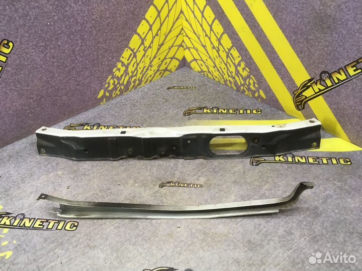 Планка телевизора верхняя Тойота Альфард ATH10