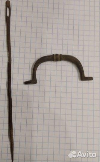 Игла старинная(шорная) +ручка сундучка(мебель.) Р