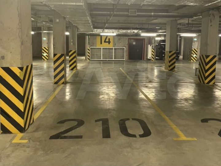 Машиноместо, 16 м²