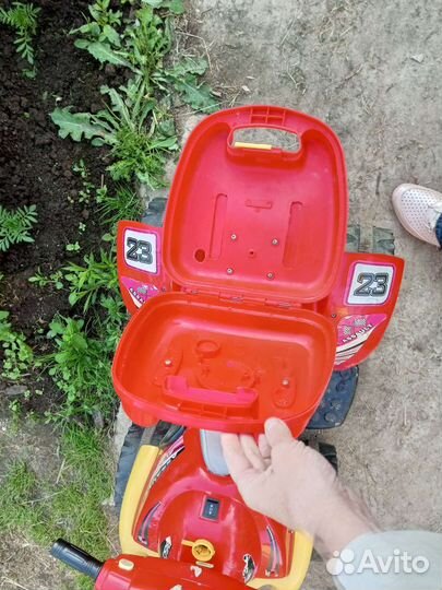 Электромобиль на аккумуляторе