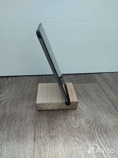 Подставка под телефон