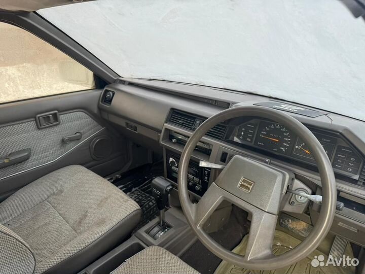 Nissan Bluebird 1.6 AT, 1986, 30 000 км