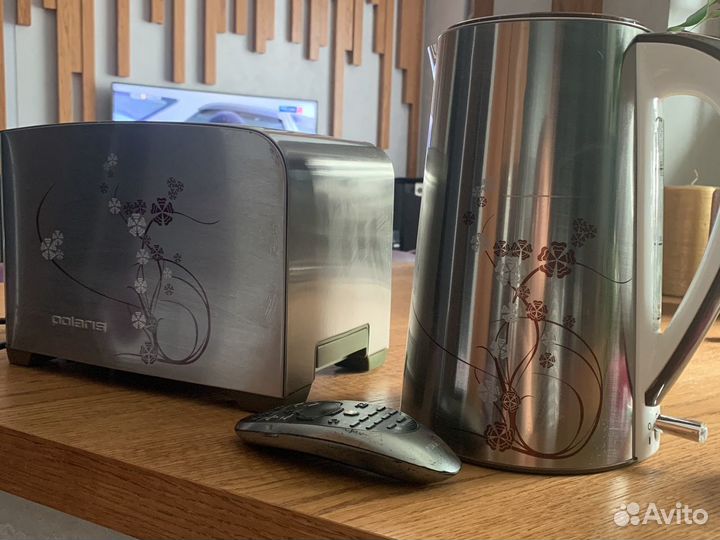 Чайник + тостер Polaris