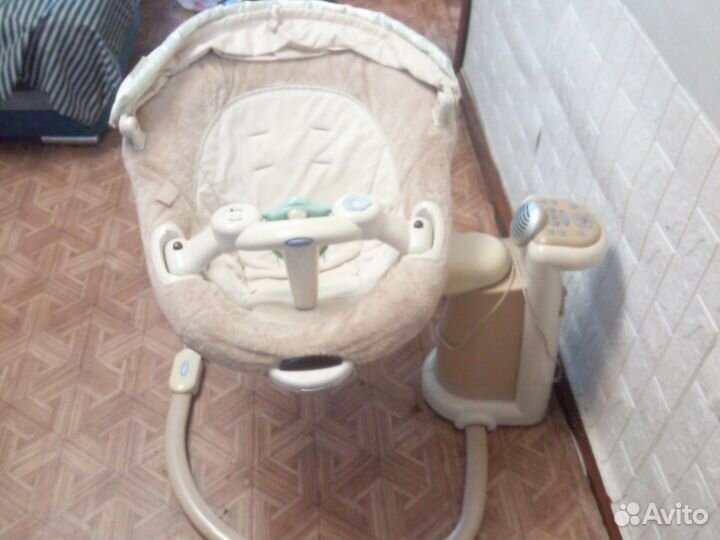 Шезлонг детский электрический