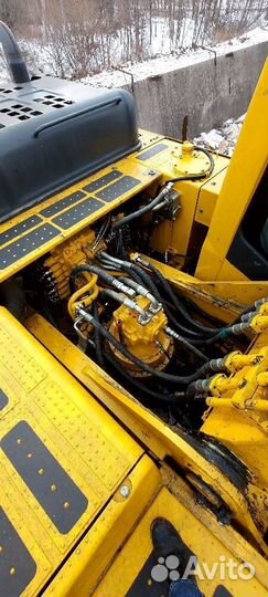 Гусеничный экскаватор Komatsu PC300-8M0, 2021