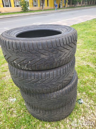 Nokian Tyres Hakkapeliitta R2 SUV 255/60 R18 112R