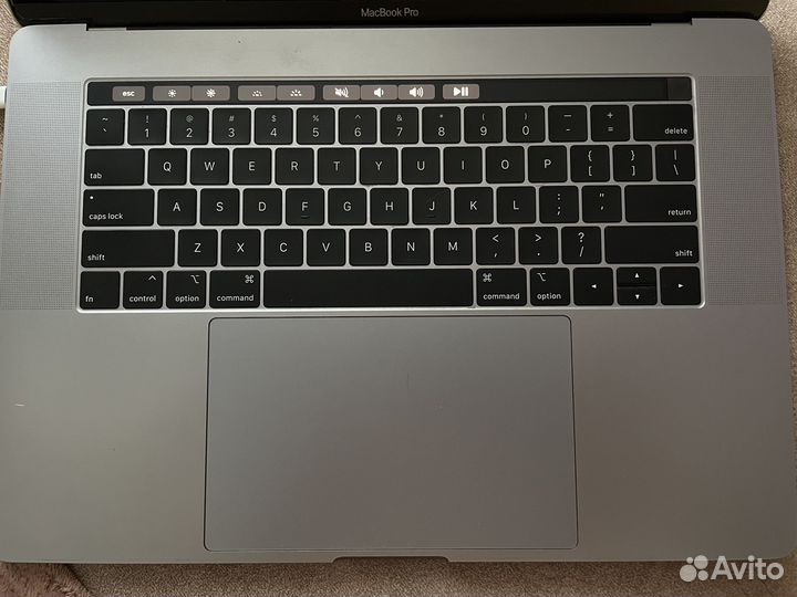 Apple macbook pro 15 2018