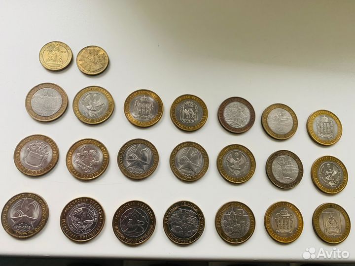 Монеты биметалл 10 р