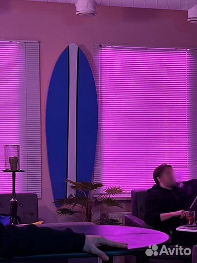 Лаундж-бар «Neon»