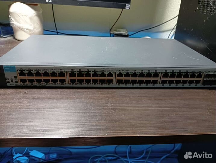 Коммутатор HP V1810-48G (J9660A)
