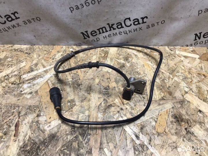 Датчик abs передний правый Mercedes-Benz W124 M103