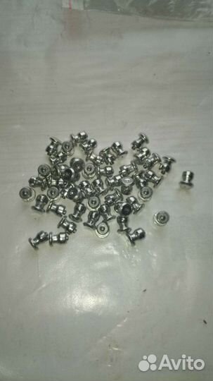 Шипы для шин противоскользящие