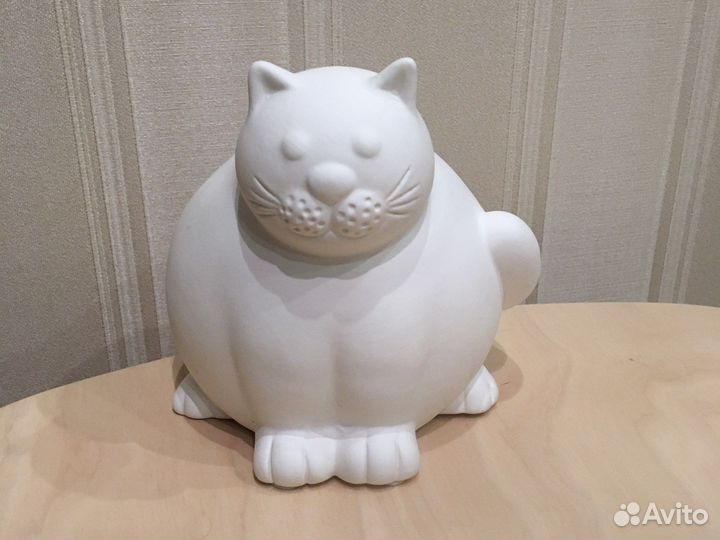 Статуэтка кот