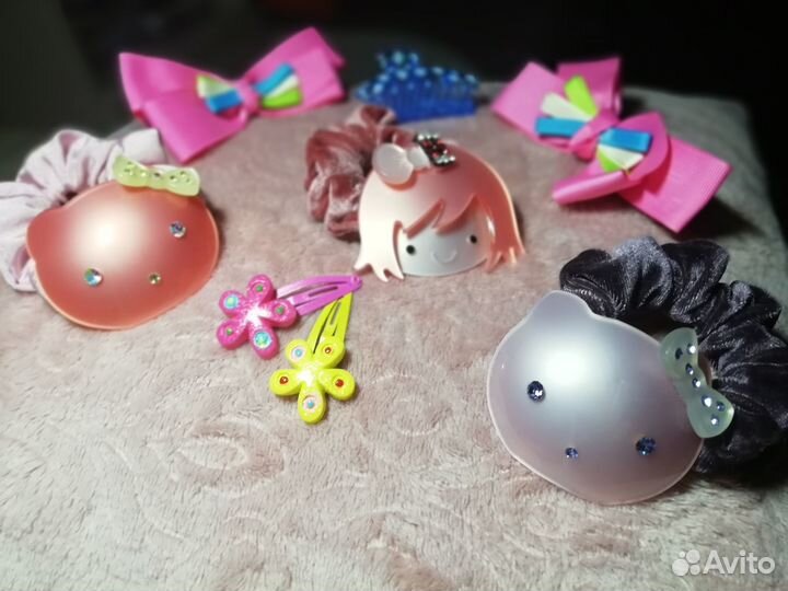 Заколки, бантики, резиночки набор для волос