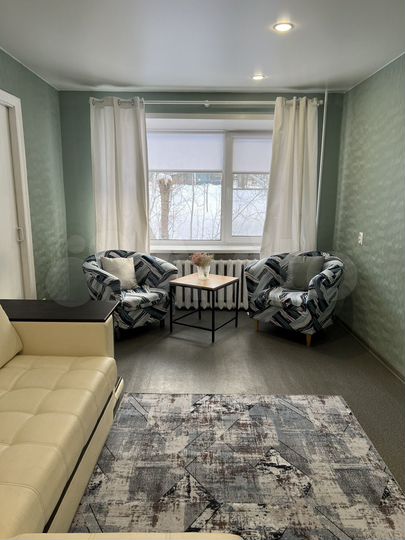 2-к. квартира, 43 м², 1/5 эт.