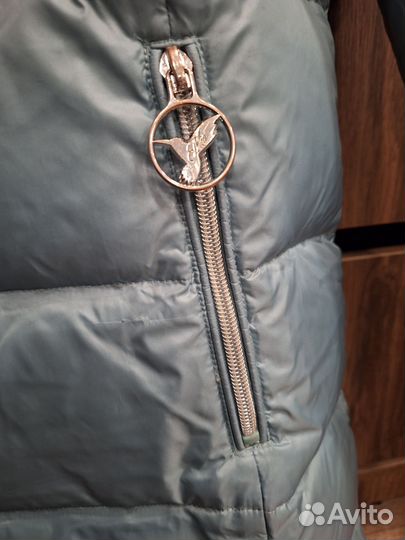 Мятный пуховик Odri Mio 42 размера