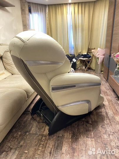 Массажное кресло