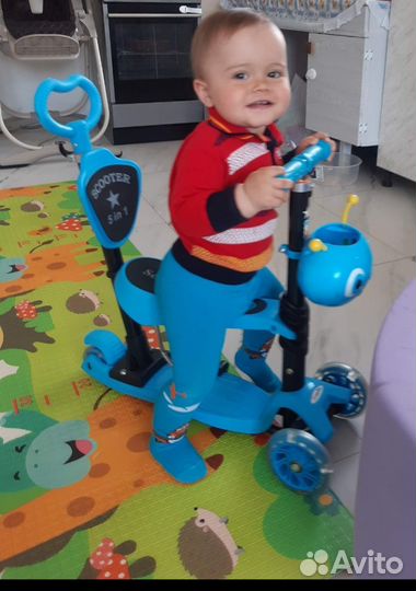 Самокат для малышей от года