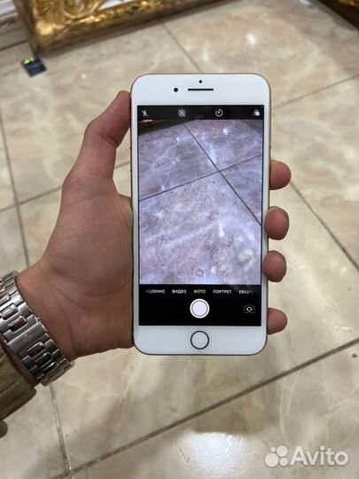 Apple iPhone 8 plus 256gb Gold