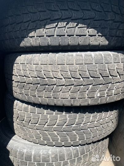 Dunlop SP VAN01 225/75 R17