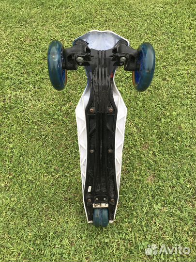 Самокат детский трехколесный