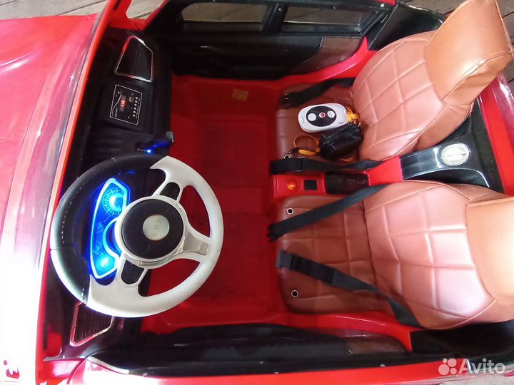 Детский электромобиль