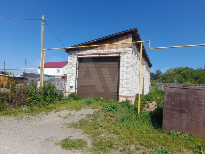 Гараж, > 30 м²
