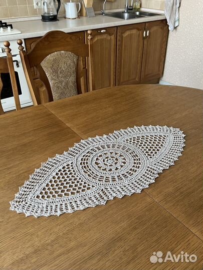 Интерьерные вязаные салфетки