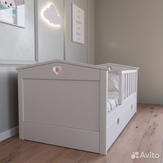 Кровать. Новая детская кровать