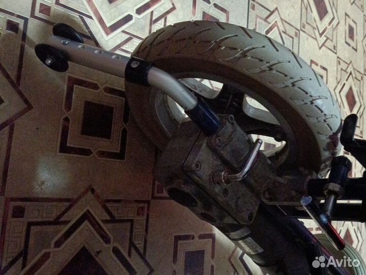 Коляска с электроприводом