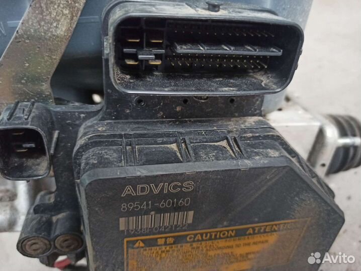 Блок ABS (насос) Lexus LX 570, Toyota Land Cruiser