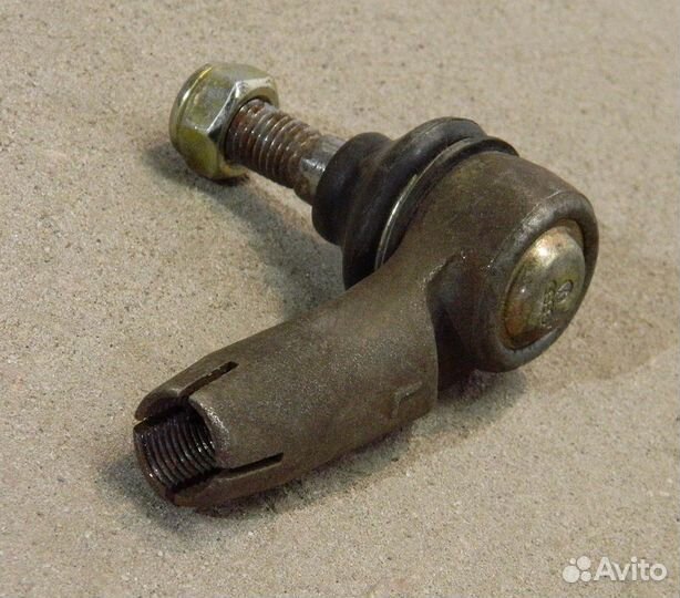 Наконечник рулевой левый Audi 100 C3/C4 VAG