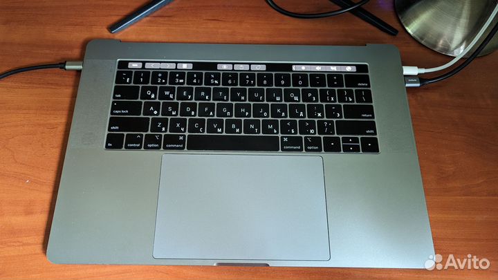 Macbook pro с монитором 15 i9 (2019)