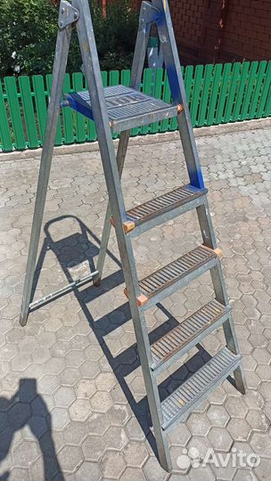 Лестница стремянка бу
