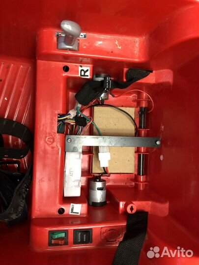 Машинка для детей на аккумуляторе