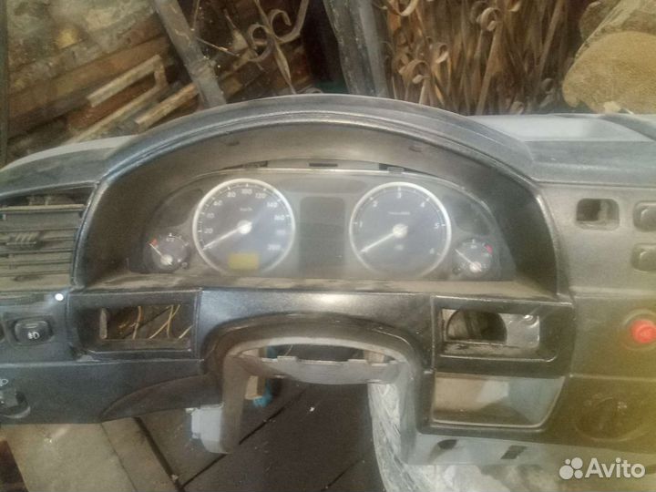 Продам панель с щитком приборов газель