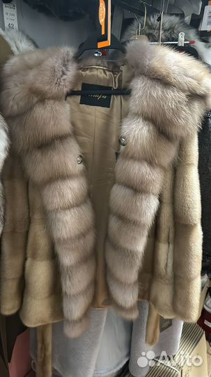 Шуба норковая с мехом куницы