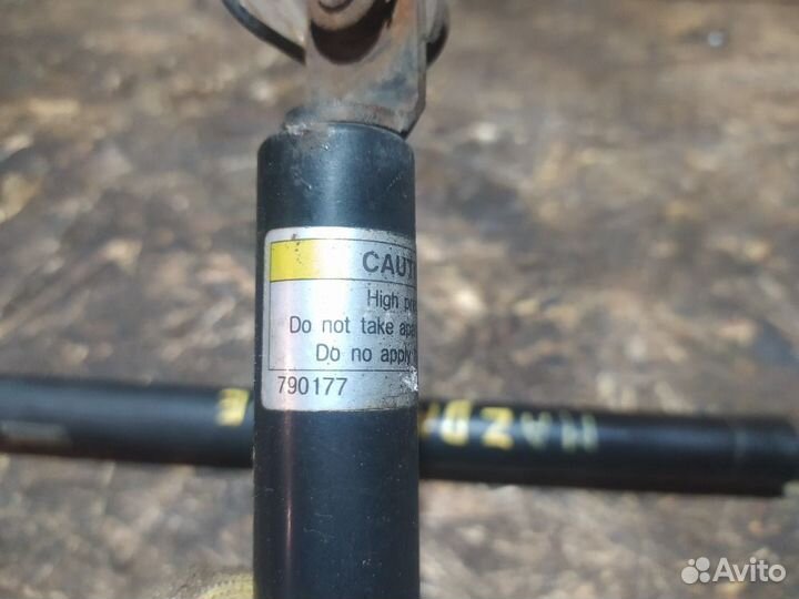 Амортизаторы багажника (к-кт) Mazda 626 GE (1991—1997)