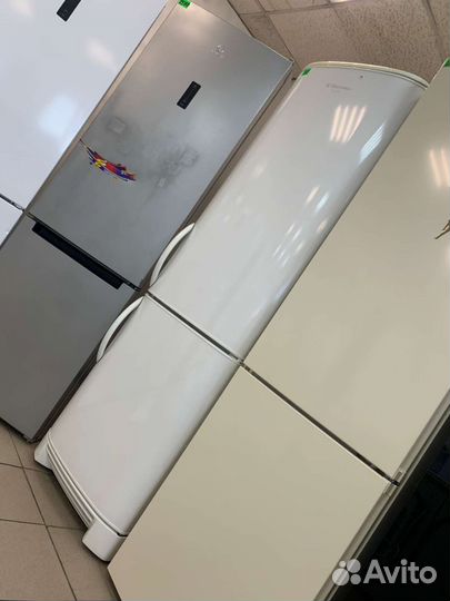 Бу Холодильники маленькие большие