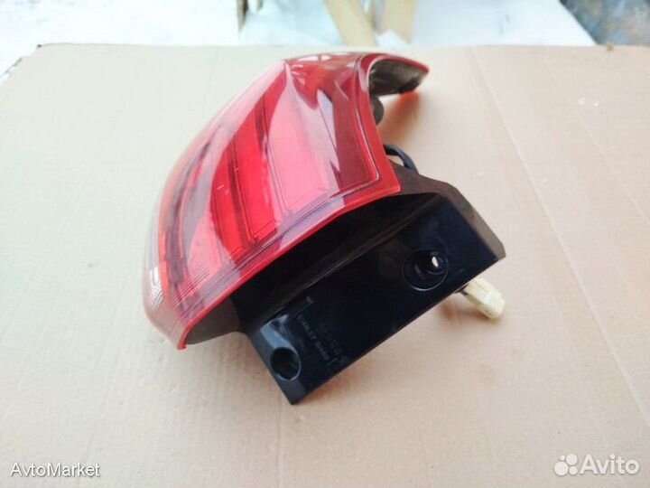 Фонарь боковой Митсубиши Аутлендер 3